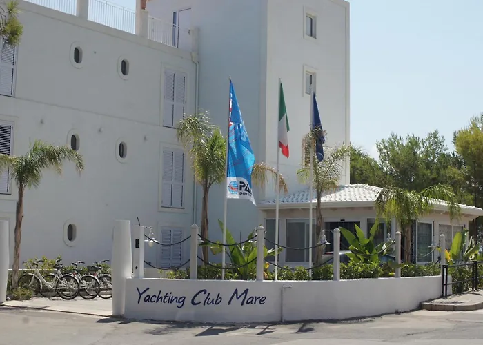 Yachting Club Mare