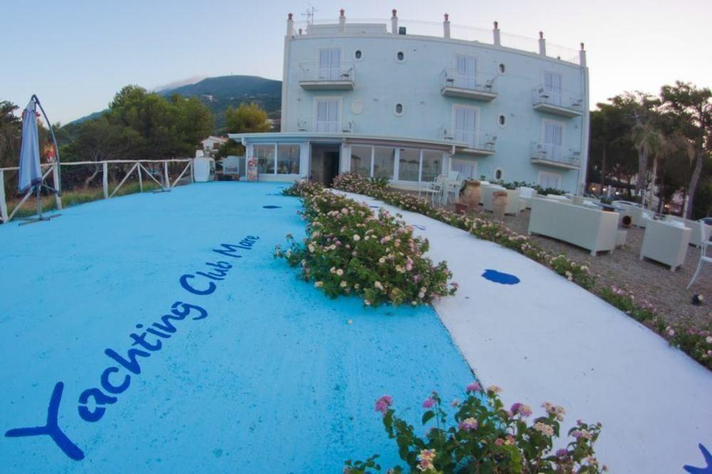 Yachting Club Mare 3*